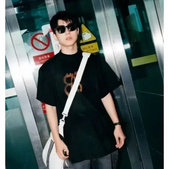 Balenciaga 2022 Black cotton crewneck short-sleeve T-shirt